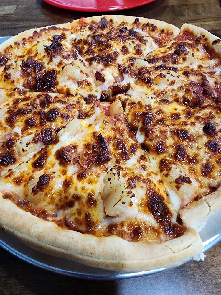 Pineapple Onion Pizza